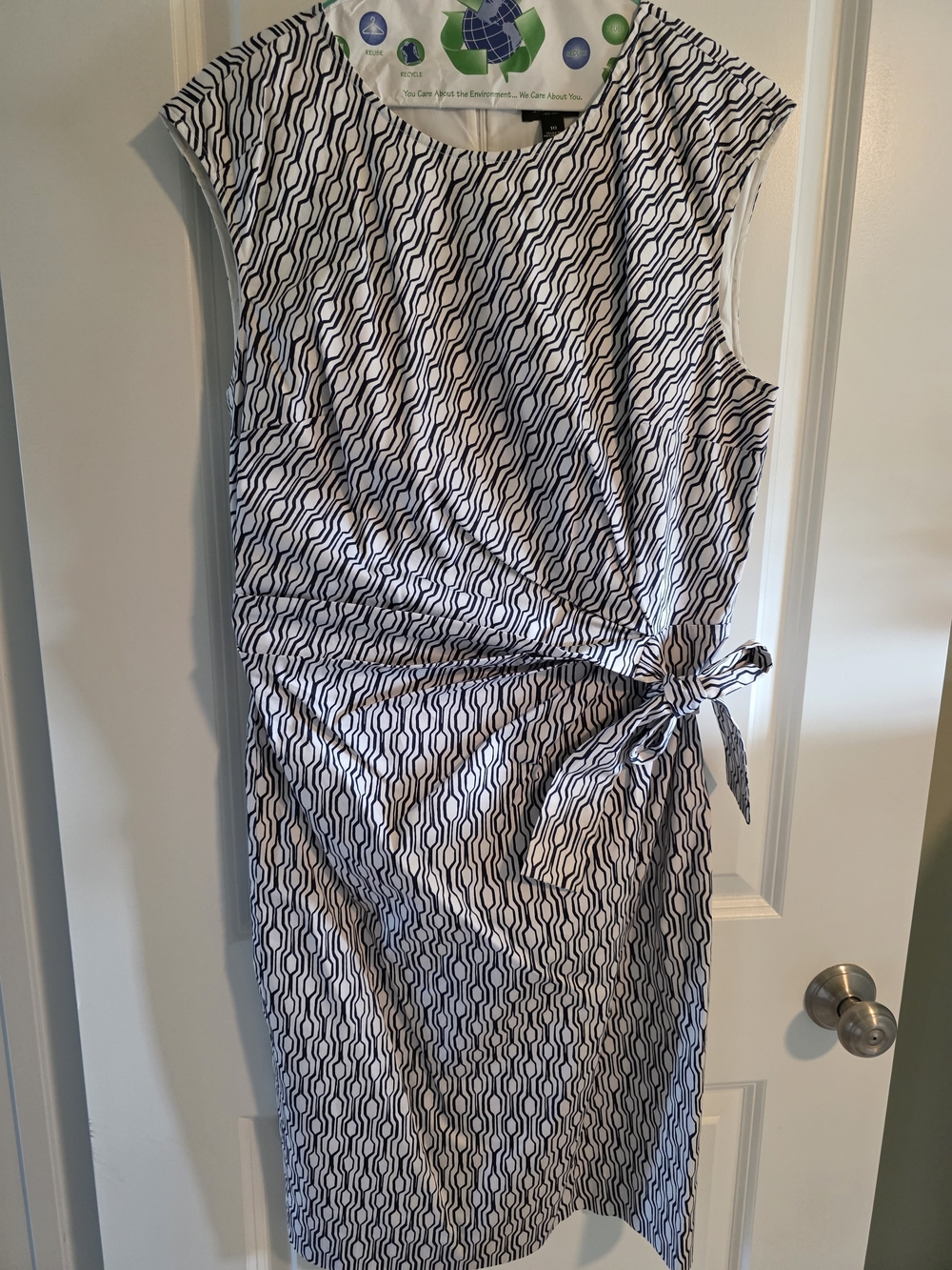 Ann Taylor Navy and White Geometric Tie-Waist Dress